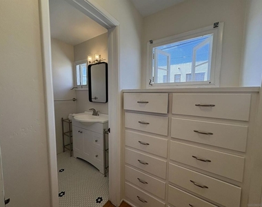 1455 Bluebird Ln - Photo Thumbnail 10