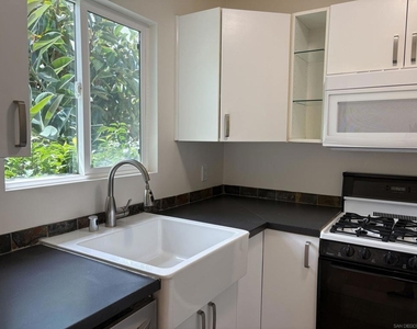 1455 Bluebird Ln - Photo Thumbnail 7