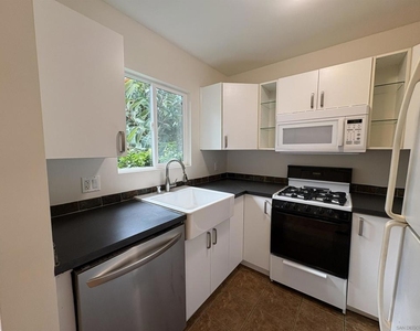 1455 Bluebird Ln - Photo Thumbnail 6