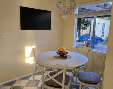 901 A Ave - Photo Thumbnail 12