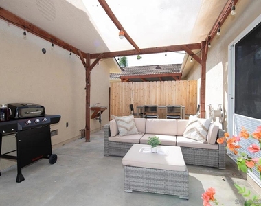 1606 Hackamore Rd - Photo Thumbnail 8