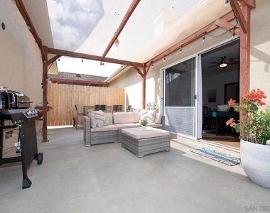 1606 Hackamore Rd - Photo Thumbnail 10