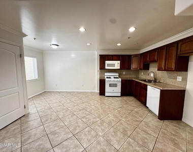 13525 Vanowen Street - Photo Thumbnail 1