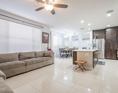 5053 Flagstone Lane - Photo Thumbnail 13