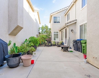 5053 Flagstone Lane - Photo Thumbnail 32