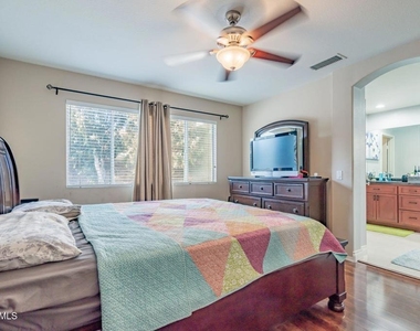 5053 Flagstone Lane - Photo Thumbnail 21