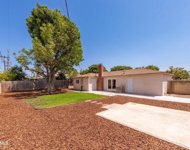 1053 Ayhens Street - Photo Thumbnail 4