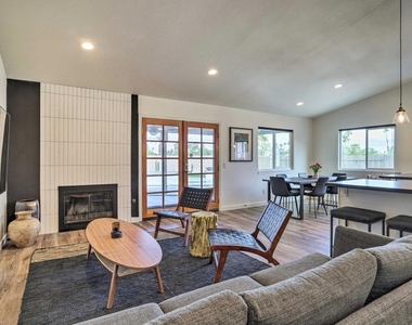 44065 Dalea Court - Photo Thumbnail 12