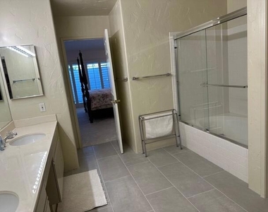 38894 Lobelia Circle - Photo Thumbnail 26