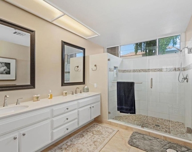 20 Pebble Beach Drive - Photo Thumbnail 5