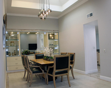 55069 Oak Hill - Photo Thumbnail 5