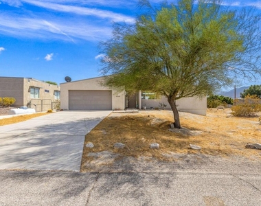 67645 Long Canyon Lane - Photo Thumbnail 37