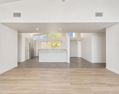 67645 Long Canyon Lane - Photo Thumbnail 11