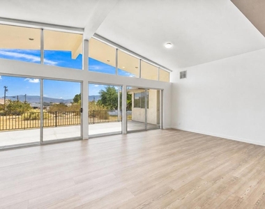 67645 Long Canyon Lane - Photo Thumbnail 4