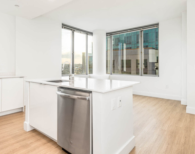660 Washington St. - Photo Thumbnail 6