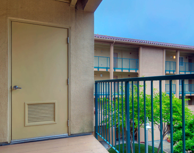 7800 El Camino Real - Photo Thumbnail 10