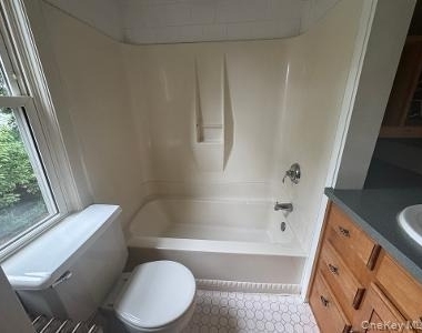 7 Aberdeen Drive - Photo Thumbnail 10