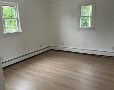 657 South Street - Photo Thumbnail 13