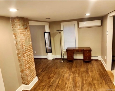 12 Elizabeth Street - Photo Thumbnail 8