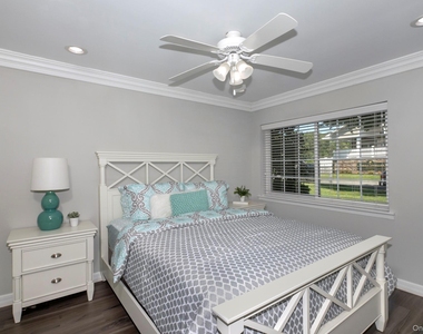 5000 Townhouse Drive - Photo Thumbnail 6