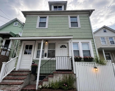 22 Ford Street - Photo Thumbnail 7
