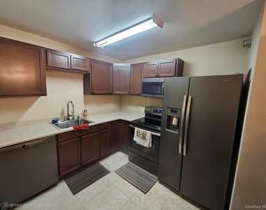 248 Concord Lane - Photo Thumbnail 7