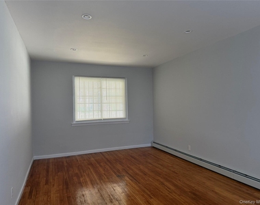 12908 Francis Lewis Boulevard - Photo Thumbnail 3