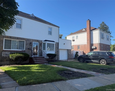 12908 Francis Lewis Boulevard - Photo Thumbnail 7