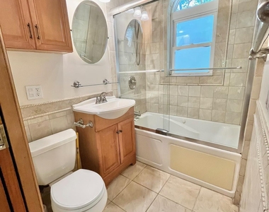 8 Anton Place - Photo Thumbnail 20