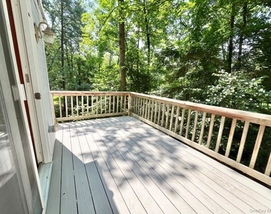 8 Anton Place - Photo Thumbnail 15