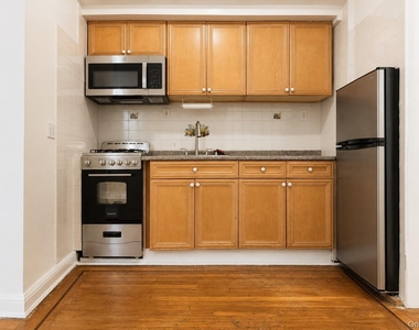 167-10 Crocheron Avenue - Photo Thumbnail 3