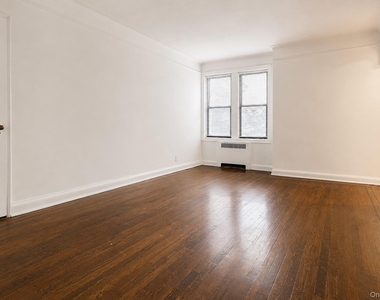 167-10 Crocheron Avenue - Photo Thumbnail 7