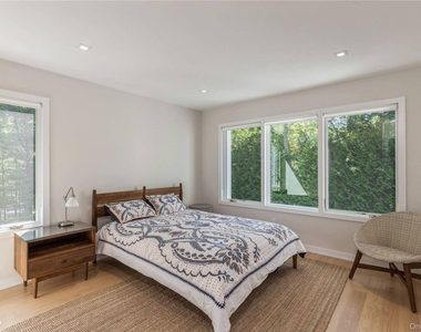19 Woodland Way - Photo Thumbnail 16