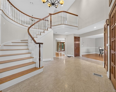 3 Pond Ridge Road - Photo Thumbnail 2