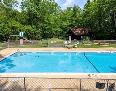 603 Fox Run Lane - Photo Thumbnail 4