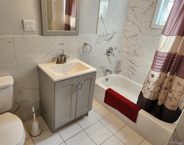 21 Nassau Place - Photo Thumbnail 24