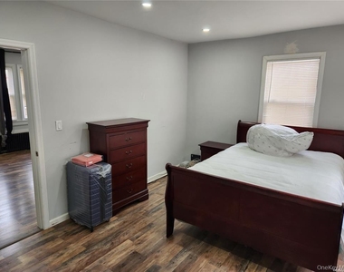 21 Nassau Place - Photo Thumbnail 8