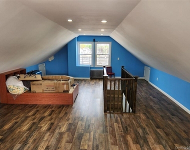 21 Nassau Place - Photo Thumbnail 26