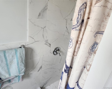 21 Nassau Place - Photo Thumbnail 19
