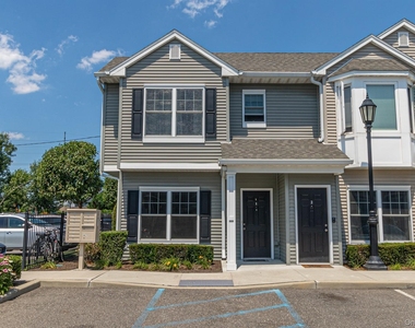 21 Robert Court Street - Photo Thumbnail 15