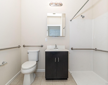 21 Robert Court Street - Photo Thumbnail 11