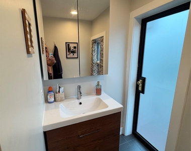 195 Main Street - Photo Thumbnail 12