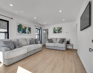 1568 Madison Street - Photo Thumbnail 6