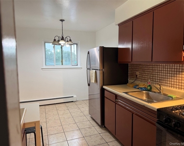 9320 243rd Street - Photo Thumbnail 4