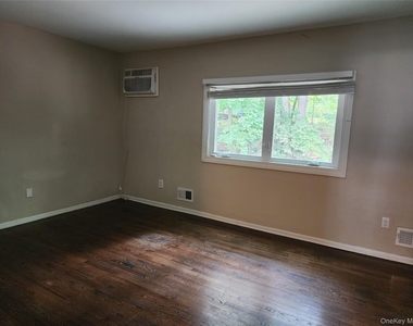 12 Roosevelt Drive - Photo Thumbnail 20