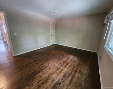 12 Roosevelt Drive - Photo Thumbnail 21