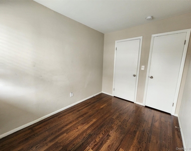 12 Roosevelt Drive - Photo Thumbnail 29