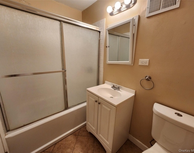 12 Roosevelt Drive - Photo Thumbnail 24