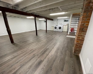 39 Hillside Avenue - Photo Thumbnail 9