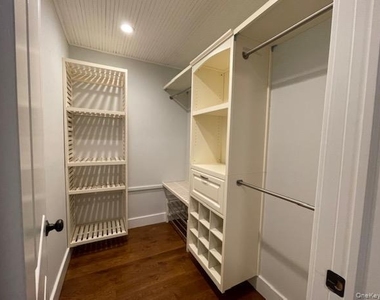 39 Hillside Avenue - Photo Thumbnail 6